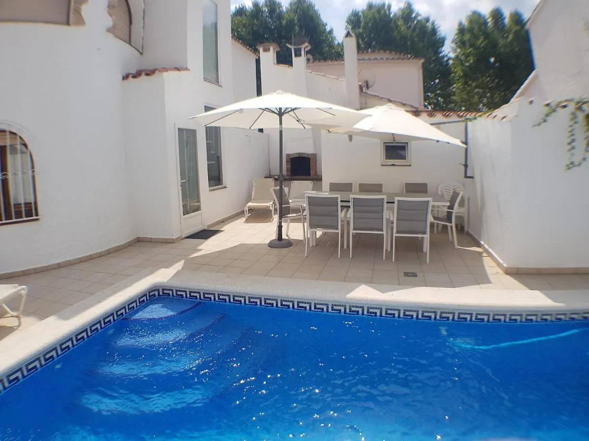 Nyaraló 003 Llobregat Villa Empuriabrava