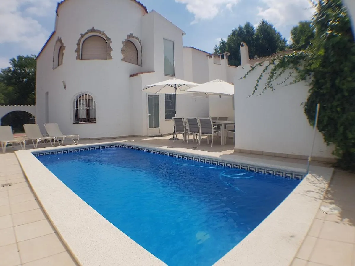 003 Llobregat Villa Empuriabrava