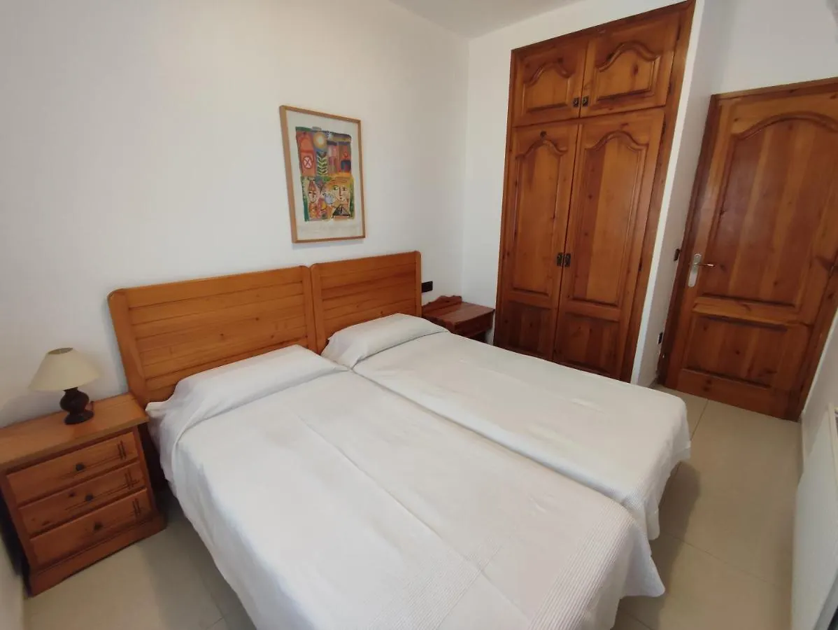 003 Llobregat Villa Empuriabrava 0*,  Spagna